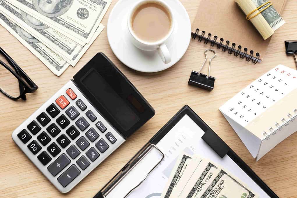 Smart financial habits that build long-term stability
